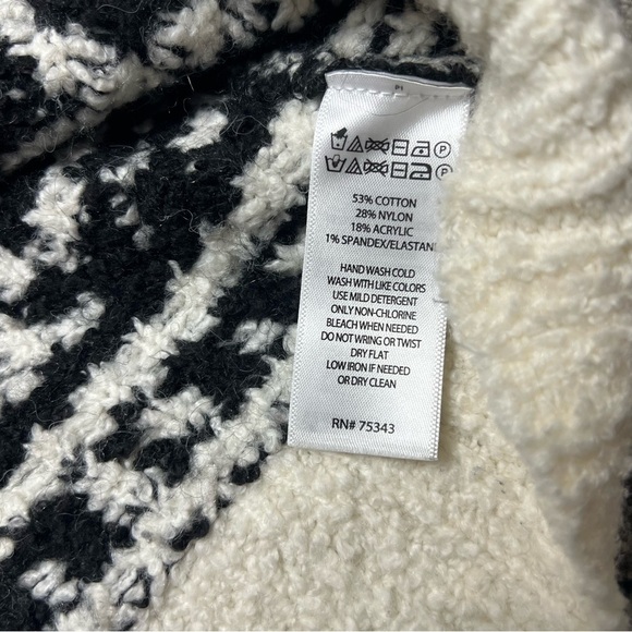 Joie Womens Cream Black Aztec Pattern Partial Zip Chunky Sweater Size Small - Picture 7 of 7